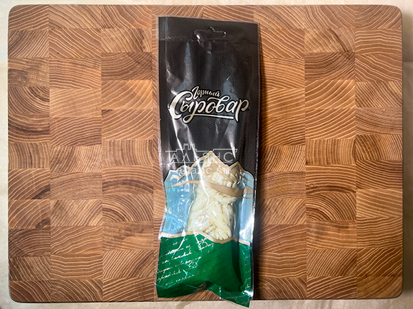 Сыр 100 гр ГОРНЫЙ СЫРОВАР (Косичка с укропом и чесноком) в Ступино