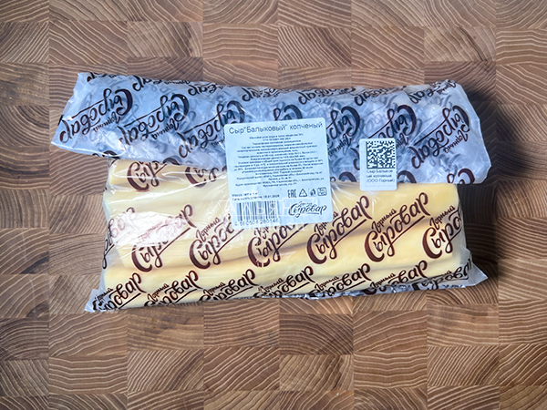 Сыр 1 кг ГОРНЫЙ СЫРОВАР (Балыковый копчёный) в Ступино